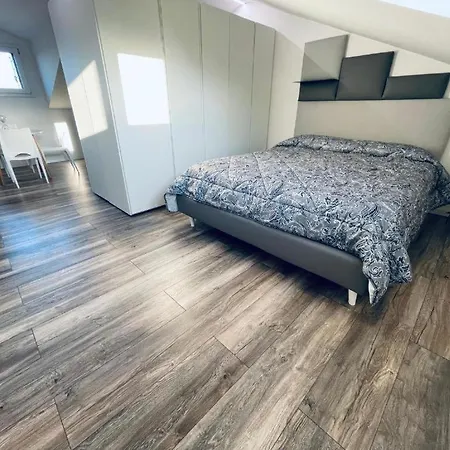 Hola Mansarda Torre Blanca Apartamento Lido di Jesolo