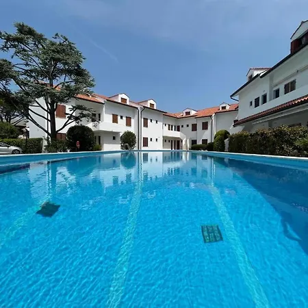 Hola Mansarda Torre Blanca * Lido di Jesolo